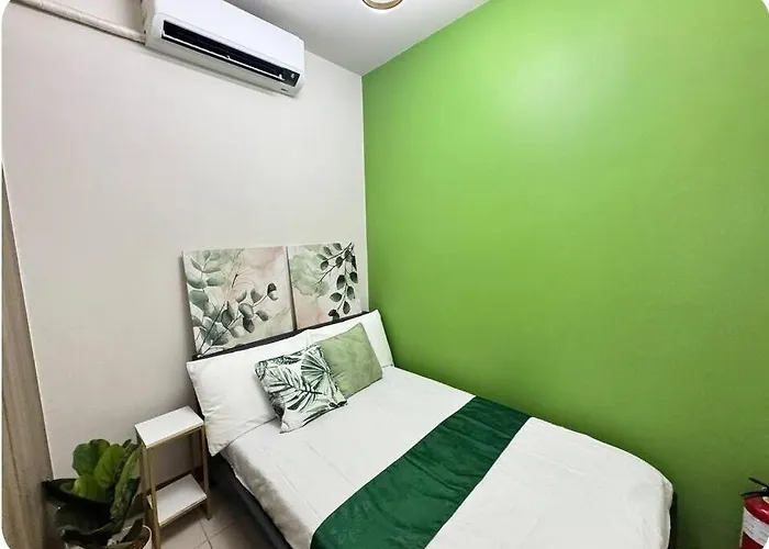 2br Solana 4 At Coast Residences 公寓