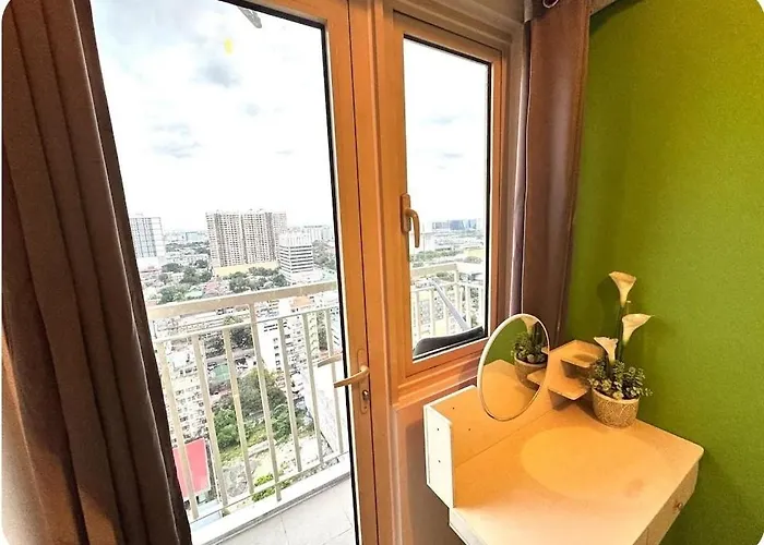 2br Solana 4 At Coast Residences 公寓